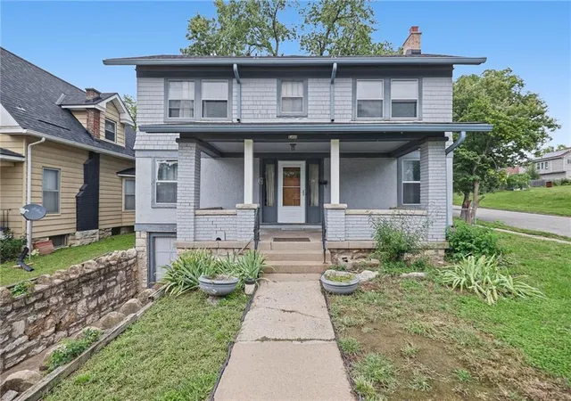Photo 1 of Single family home for sale at 1400 Tauromee Ave, Kansas City, KS 66102 | MLS# 2644281 | Listing updated on 2026-10-01