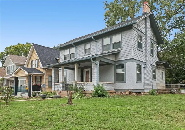 Photo 2 of Single family home for sale at 1400 Tauromee Ave, Kansas City, KS 66102 | MLS# 2644281 | Listing updated on 2026-10-01