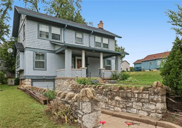 Photo 3 of Single family home for sale at 1400 Tauromee Ave, Kansas City, KS 66102 | MLS# 2644281 | Listing updated on 2026-10-01