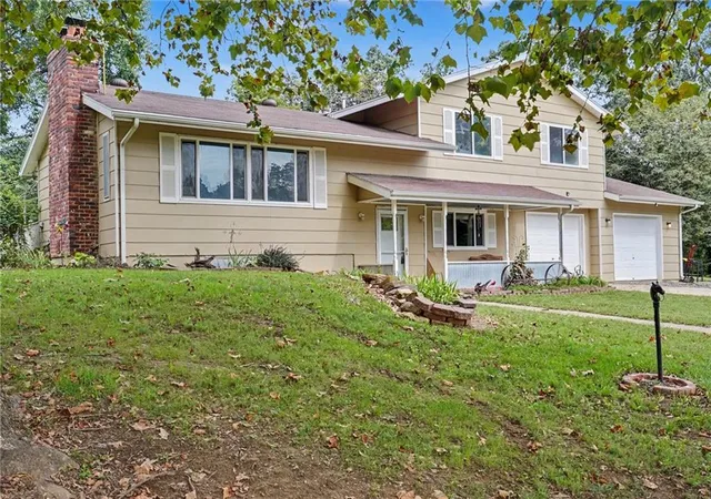 Photo 3 of Single family home for sale at 6734 Lincoln Rd, Oskaloosa, KS 66066 | MLS# 2644289 | Listing updated on 2026-10-05