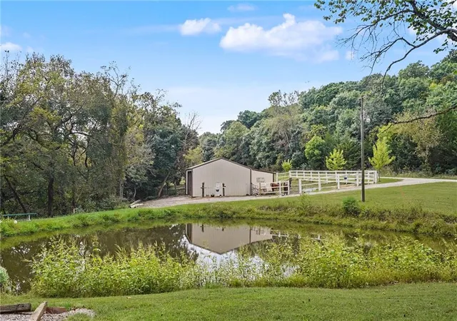 Photo 4 of Single family home for sale at 6734 Lincoln Rd, Oskaloosa, KS 66066 | MLS# 2644289 | Listing updated on 2026-10-05