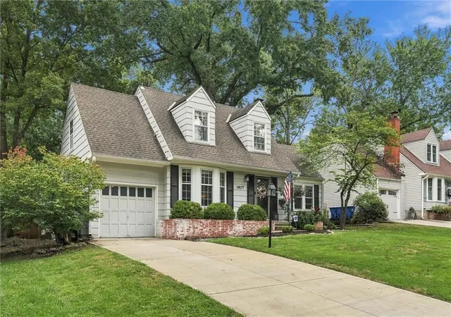 Photo 3 of Single family home for sale at 6827 Granada Ln, Prairie Village, KS 66208 | MLS# 2644291 | Listing updated on 2026-10-05