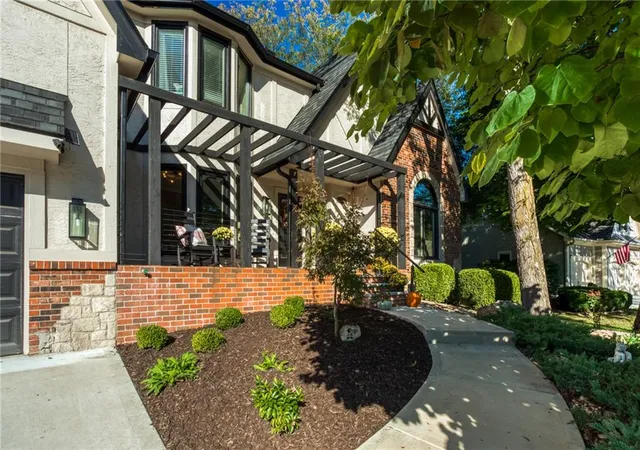 Photo 2 of Single family home for sale at Benson St, Overland Park, KS 66221 | MLS# 2644293 | Listing updated on 2026-10-09