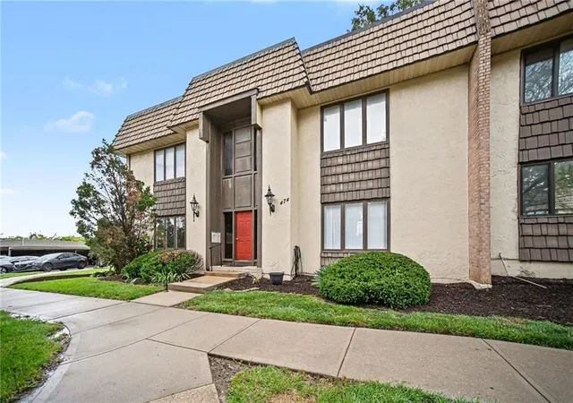 Photo 1 of Condo for sale at 474 W Unit A 104th St #A, Kansas City, MO 64114 | MLS# 2644294 | Listing updated on 2026-09-29