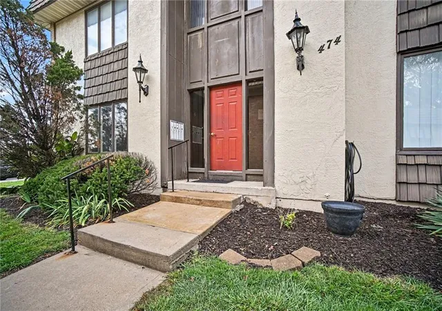 Photo 2 of Condo for sale at 474 W Unit A 104th St #A, Kansas City, MO 64114 | MLS# 2644294 | Listing updated on 2026-09-29