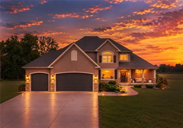 Single family home for sale at 34508 Jingo Rd, Paola, KS 66071 | MLS# 2644303