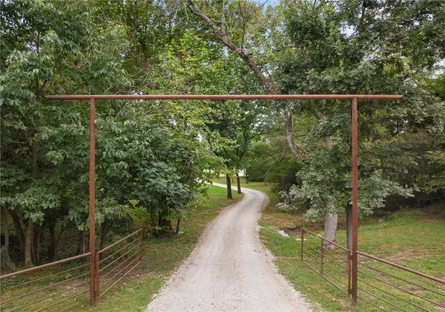 Photo 3 of Single family home for sale at 34508 Jingo Rd, Paola, KS 66071 | MLS# 2644303 | Listing updated on 2026-10-06