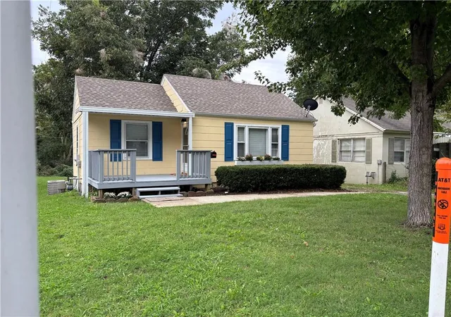 Photo 1 of Single family home for sale at 10821 E 19th Street, Independence, MO 64052 | MLS# 2644305 | Listing updated on 2026-10-03