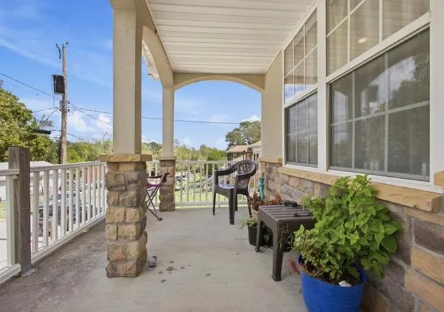 Photo 3 of Single family home for sale at 3129 Longwood Ave, Kansas City, KS 66104 | MLS# 2644308 | Listing updated on 2026-09-27