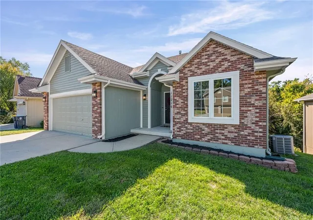 Photo 2 of Single family home for sale at 11216 N Lewis Ave, Kansas City, MO 64157 | MLS# 2644312 | Listing updated on 2026-10-08