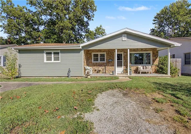 Photo 1 of Single family home for sale at 206 N Webster St, Erie, KS 66733 | MLS# 2644316 | Listing updated on 2026-09-28