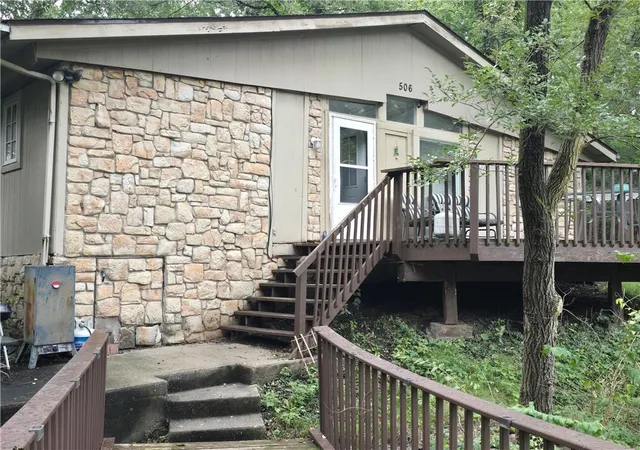 Photo 3 of Single family home for sale at 506 NE 114th Terrace, Kansas City, MO 64155 | MLS# 2644317 | Listing updated on 2026-10-07