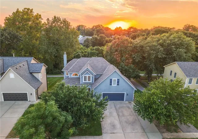 Photo 1 of Single family home for sale at 1100 Silverleaf Ln, Liberty, MO 64068 | MLS# 2644318 | Listing updated on 2026-10-01
