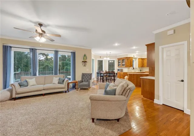 Photo 3 of Single family home for sale at 1100 Silverleaf Ln, Liberty, MO 64068 | MLS# 2644318 | Listing updated on 2026-10-01