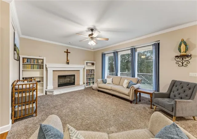 Photo 3 of Single family home for sale at 1100 Silverleaf Ln, Liberty, MO 64068 | MLS# 2644318 | Listing updated on 2026-10-01