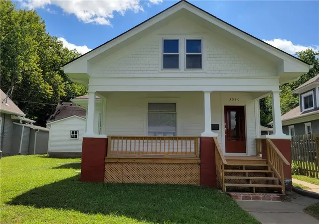Photo 1 of Single family home for sale at 3020 Jules St, Saint Joseph, MO 64501 | MLS# 2644321 | Listing updated on 2026-09-28