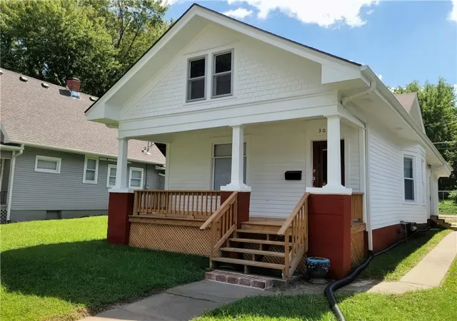 Photo 2 of Single family home for sale at 3020 Jules St, Saint Joseph, MO 64501 | MLS# 2644321 | Listing updated on 2026-09-28