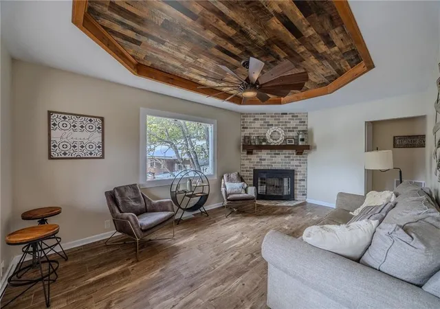 Photo 3 of Single family home for sale at 28247 W Cove Dr, Lincoln, MO 65338 | MLS# 2644322 | Listing updated on 2026-09-28