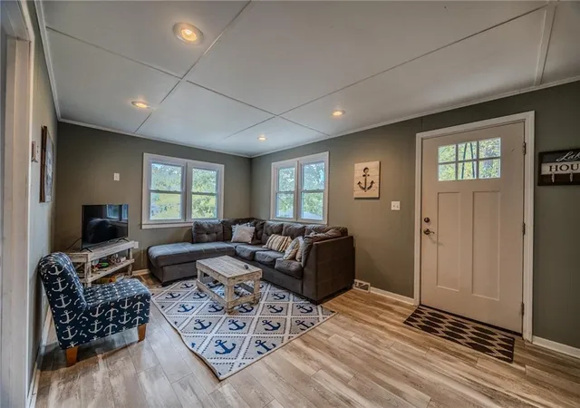 Photo 3 of Single family home for sale at 28253 W Cove Dr, Lincoln, MO 65338 | MLS# 2644323 | Listing updated on 2026-09-28