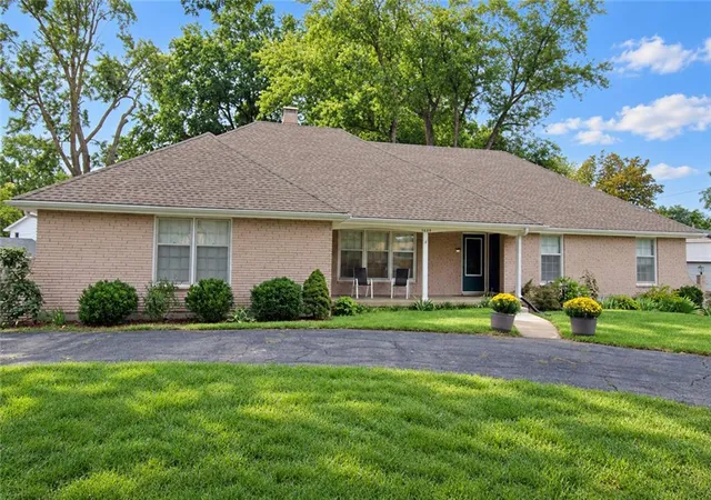 Photo 3 of Single family home for sale at 3609 Blue Ridge Blvd, Independence, MO 64052 | MLS# 2644325 | Listing updated on 2026-10-08