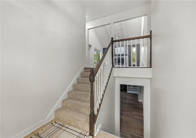 Photo 3 of Single family home for sale at 3502 NW Lake Dr, Lees Summit, MO 64064 | MLS# 2644326 | Listing updated on 2026-10-05