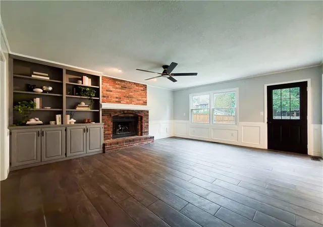 Photo 3 of Sale Pending at 15026 W 146 Street, Olathe, KS 66062 | MLS# 2644331 | Listing updated on 2026-10-06