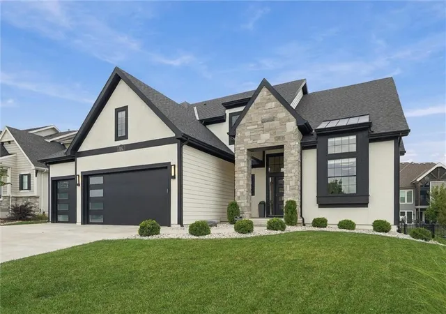 Photo 2 of Single family home for sale at 12602 W 169th Terrace, Overland Park, KS 66221 | MLS# 2644350 | Listing updated on 2026-10-01