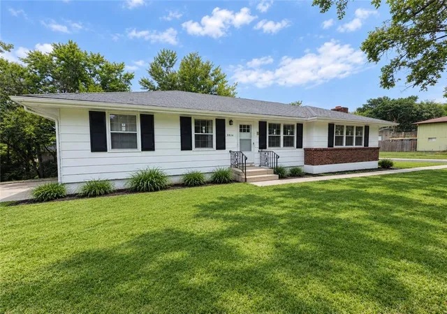 Photo 1 of Single family home for sale at 5836 E 99th Street, Kansas City, MO 64134 | MLS# 2644365 | Listing updated on 2026-10-05