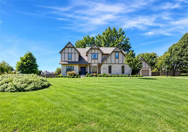 Single family home for sale at 17554 Cody St, Overland Park, KS 66221 | MLS# 2644367