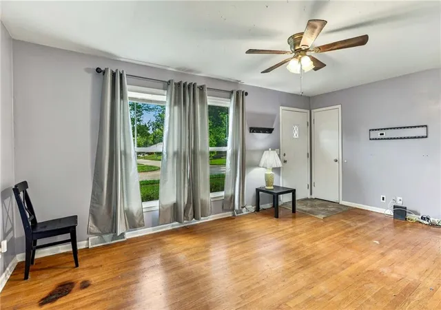 Photo 3 of Sale Pending at 9924 Flora Ave, Kansas City, MO 64131 | MLS# 2644376 | Listing updated on 2026-09-29