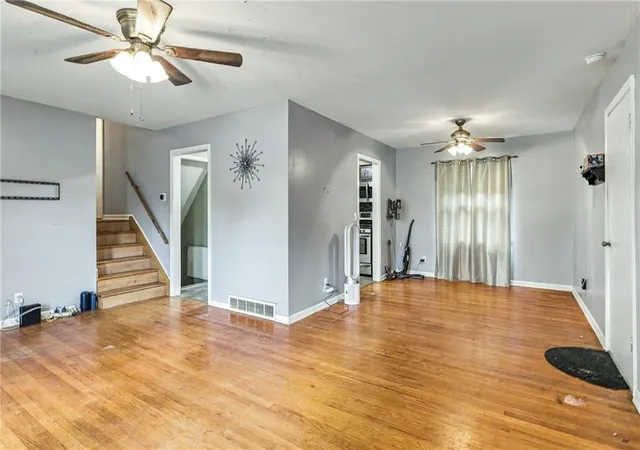Photo 4 of Sale Pending at 9924 Flora Ave, Kansas City, MO 64131 | MLS# 2644376 | Listing updated on 2026-09-29