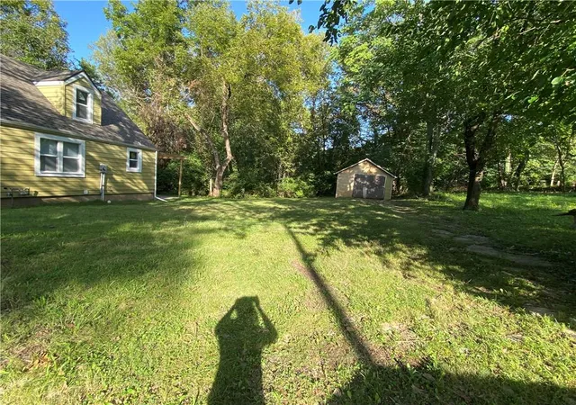 Photo 3 of Single family home for sale at 1229 S Crisp St, Independence, MO 64052 | MLS# 2644378 | Listing updated on 2026-09-28