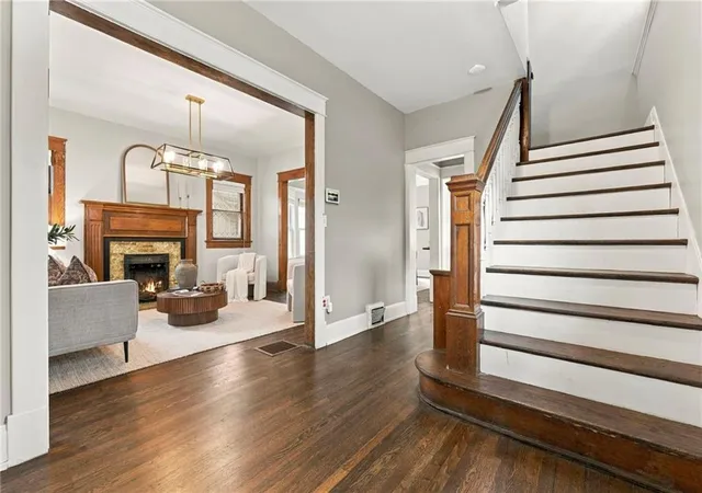 Photo 3 of Single family home for sale at 1211 W 40th Street, Kansas City, MO 64111 | MLS# 2644383 | Listing updated on 2026-10-01