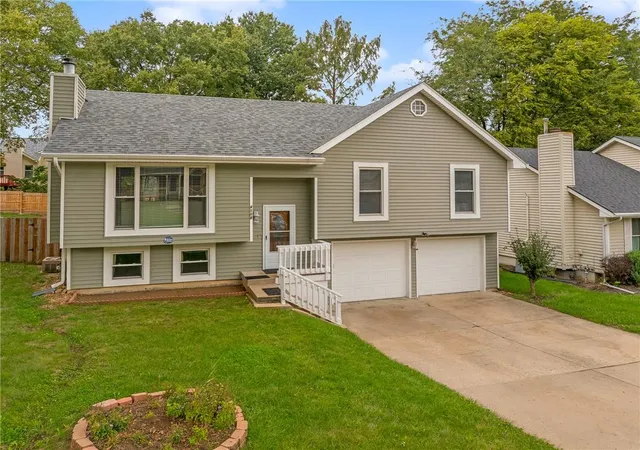 Photo 1 of Single family home for sale at 4108 N Troost Ave, Kansas City, MO 64116 | MLS# 2644385 | Listing updated on 2026-10-06