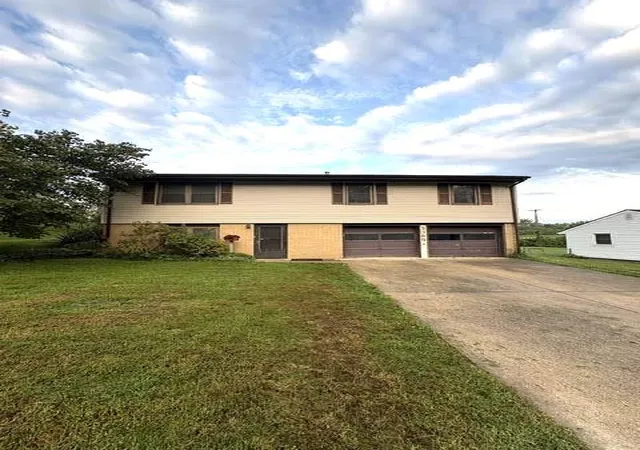 Single family home for sale at 5360 N Richmond Ave, Kansas City, MO 64119 | MLS# 2644387