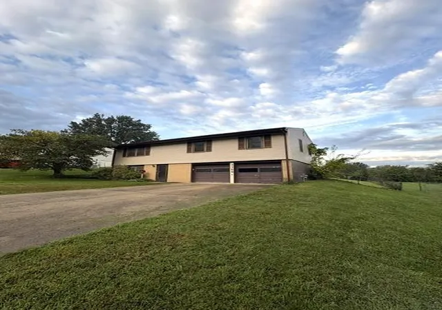 Photo 2 of Single family home for sale at 5360 N Richmond Ave, Kansas City, MO 64119 | MLS# 2644387 | Listing updated on 2026-10-08