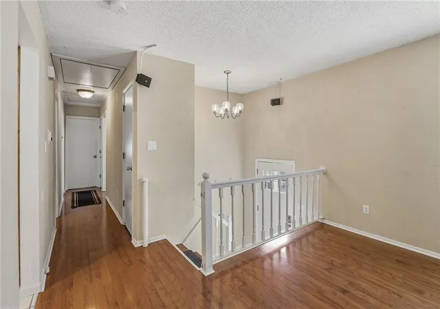 Photo 4 of Single family home for sale at 405 SW Killarney Ln, Blue Springs, MO 64014 | MLS# 2644399 | Listing updated on 2026-10-08