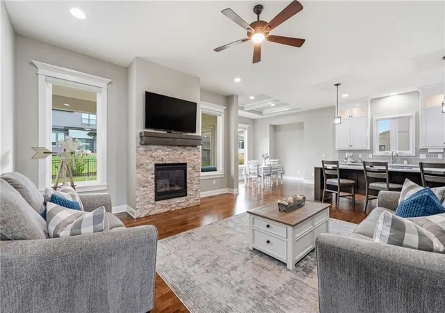 Photo 4 of Single family home for sale at 9141 Carbondale St, Lenexa, KS 66227 | MLS# 2644401 | Listing updated on 2026-10-05