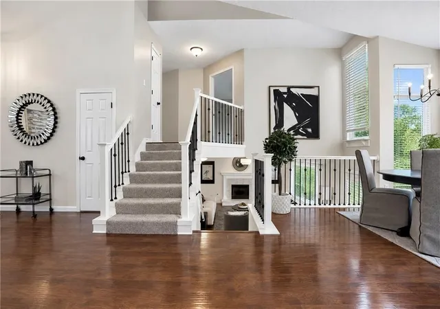 Photo 4 of Single family home for sale at 616 SE Battery Dr, Lees Summit, MO 64063 | MLS# 2644403 | Listing updated on 2026-10-04