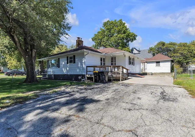 Photo 4 of Single family home for sale at 207 S 5th Street, Savannah, MO 64485 | MLS# 2644412 | Listing updated on 2026-10-09