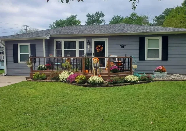 Photo 1 of Single family home for sale at 1725 S Central Ave, Chanute, KS 66720 | MLS# 2644439 | Listing updated on 2026-10-03