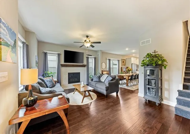 Photo 3 of Single family home for sale at 203 N Franklin St, Raymore, MO 64083 | MLS# 2644445 | Listing updated on 2026-10-08