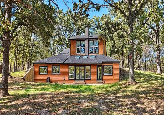 Photo 3 of Single family home for sale at 1104 Meadow Rd, Cherryvale, KS 67335 | MLS# 2644454 | Listing updated on 2026-10-22