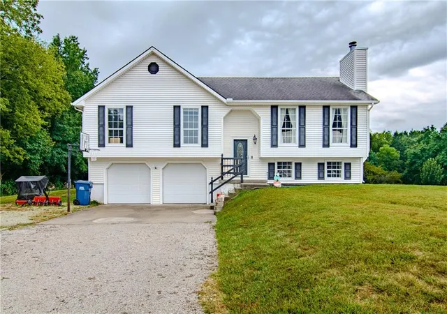 Photo 1 of Sale Pending at 254 Ne 35 Road, Warrensburg, MO 64093 | MLS# 2644457 | Listing updated on 2026-09-30