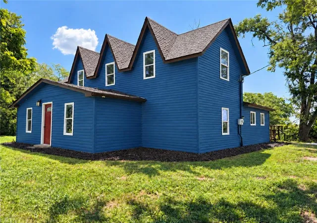 Photo 2 of Single family home for sale at 21021 Missouri City Rd, Liberty, MO 64068 | MLS# 2644460 | Listing updated on 2026-10-02