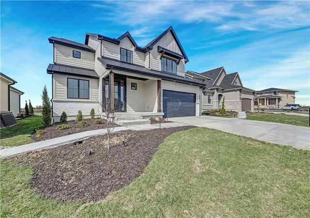 Photo 1 of Sale Pending at 16201 Tomashaw St, Olathe, KS 66062 | MLS# 2644468 | Listing updated on 2026-09-29