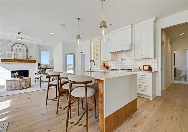 Photo 2 of Sale Pending at 16201 Tomashaw St, Olathe, KS 66062 | MLS# 2644468 | Listing updated on 2026-09-29
