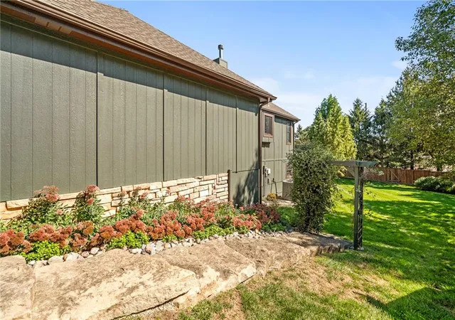 Photo 3 of Single family home for sale at 15107 W 154th Terrace, Olathe, KS 66062 | MLS# 2644470 | Listing updated on 2026-10-08