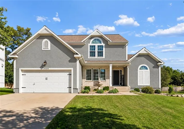 Single family home for sale at 19508 W 96th Terrace, Lenexa, KS 66220 | MLS# 2644478