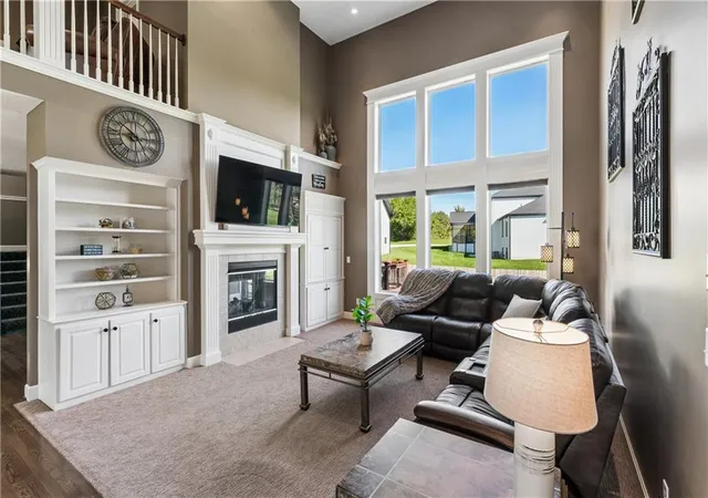 Photo 4 of Single family home for sale at 19508 W 96th Terrace, Lenexa, KS 66220 | MLS# 2644478 | Listing updated on 2026-10-09